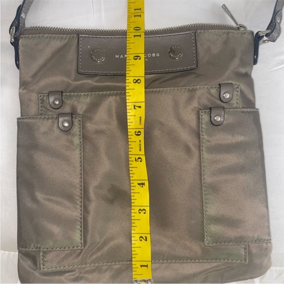 GUC Marc Jacobs olive crossbody bag - Picture 7 of 8